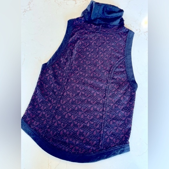 Free People Racer Back Turtleneck Sleeveless Pullover Overlay Pattern / medium - Picture 1 of 14